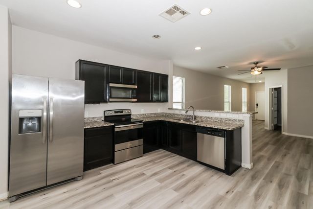 6615 Dayridge Lane, Houston, TX 77048