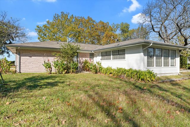 3751 Fm 903, Farmersville, TX 75442