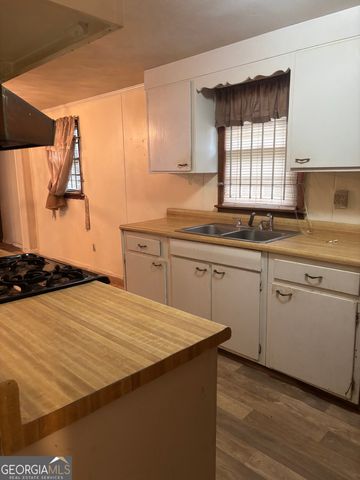 3816 Log Cabin Drive, Macon, GA 31204