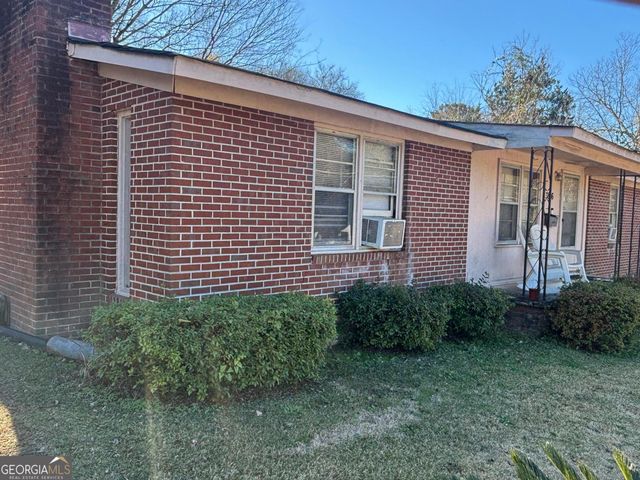 3816 Log Cabin Drive, Macon, GA 31204