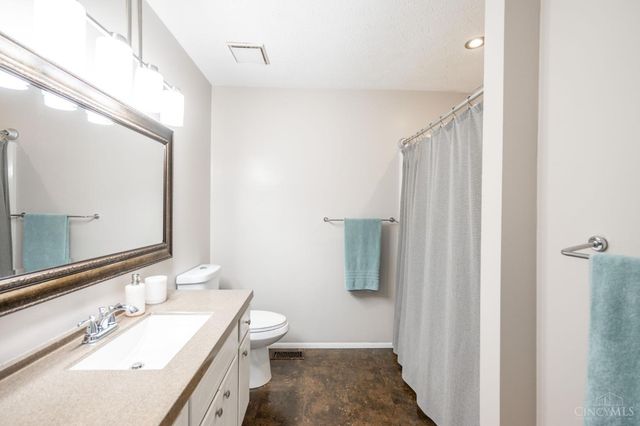 904 Katherine Avenue, Lebanon, OH 45036