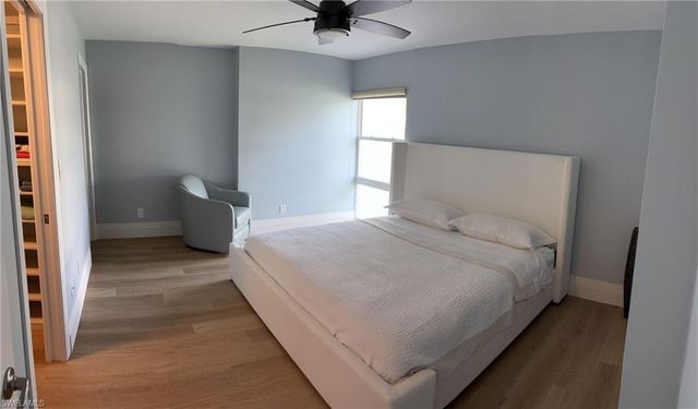 300 Park Shore DR 1B, Naples, FL 34103