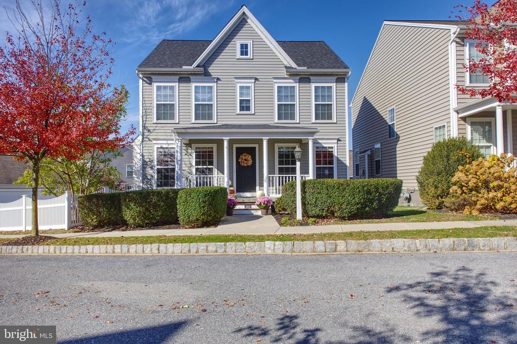 202 ALDEN ST, Mount Joy, PA 17552