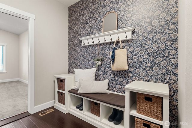 7906 40th Street NW, Gig Harbor, WA 98335