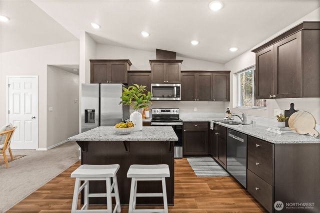 7906 40th Street NW, Gig Harbor, WA 98335