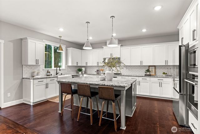 7906 40th Street NW, Gig Harbor, WA 98335