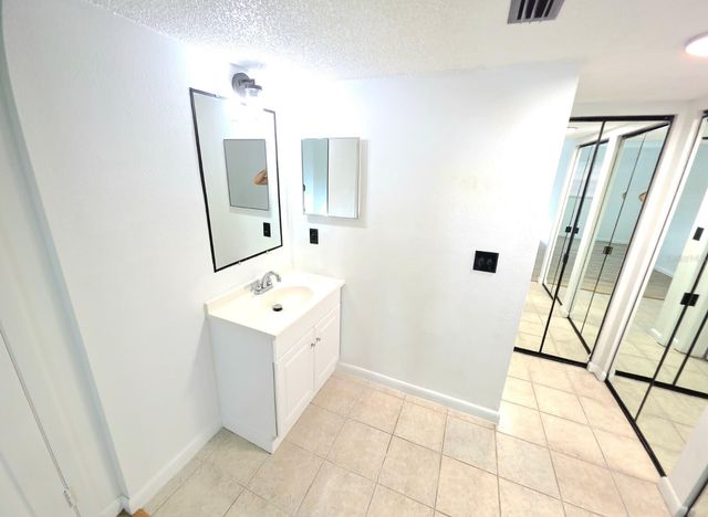 567 MIDWAY TRACK H104, Ocala, FL 34472