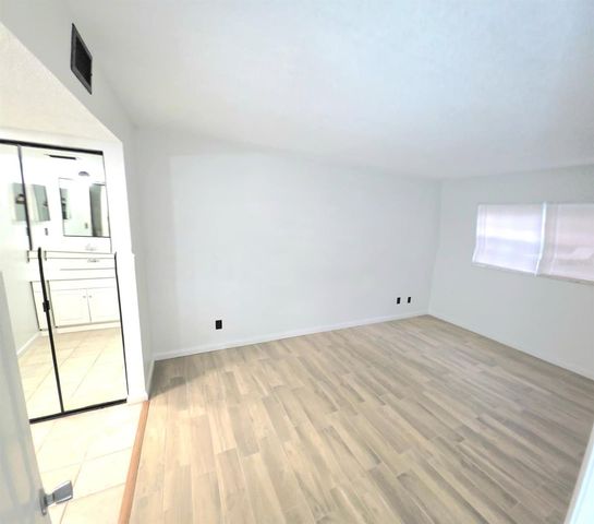 567 MIDWAY TRACK H104, Ocala, FL 34472
