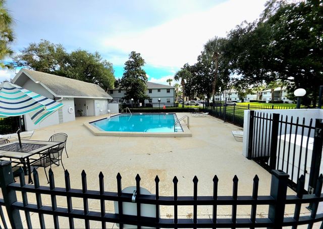 567 MIDWAY TRACK H104, Ocala, FL 34472