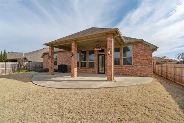 18425 Las Meninas Drive, Edmond, OK 73012
