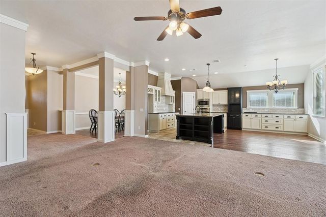 18425 Las Meninas Drive, Edmond, OK 73012