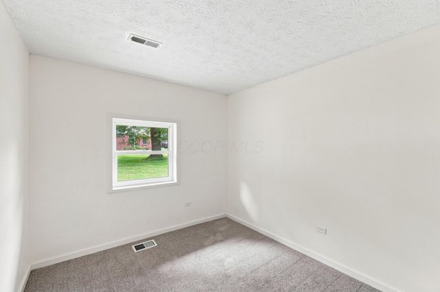 97 Wolfe Craft SW, Etna, OH 43068