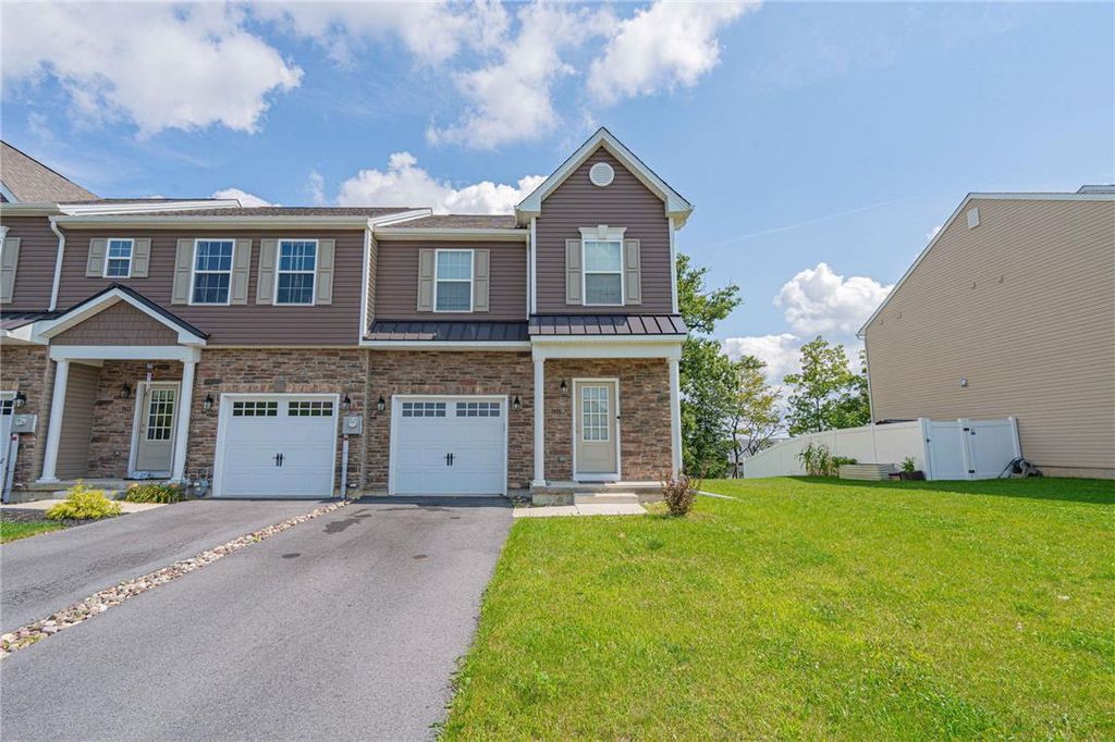 1499 Black Forest Drive, South Whitehall Twp, PA 18104