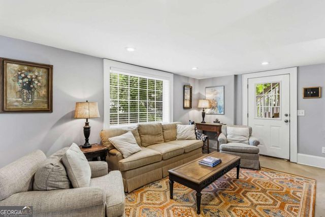 401 Ridgewood Avenue, Gainesville, GA 30501
