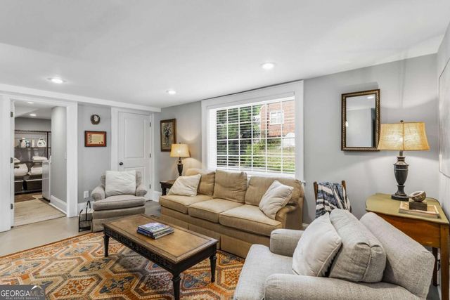 401 Ridgewood Avenue, Gainesville, GA 30501