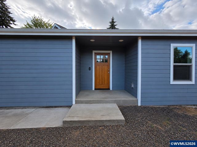 4085 Glenwood Dr SE, Salem, OR 97317