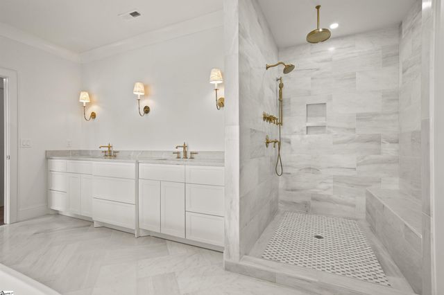 14 Hidden Hills Drive, Greenville, SC 29605