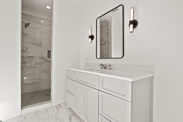 14 Hidden Hills Drive, Greenville, SC 29605