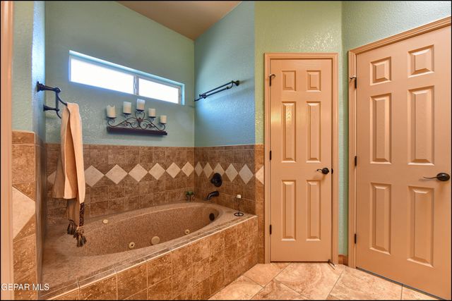 13465 Emerald Reef Drive, El Paso, TX 79928