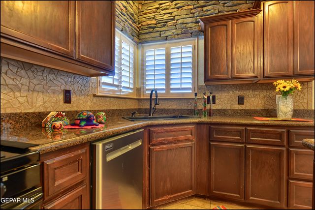 13465 Emerald Reef Drive, El Paso, TX 79928