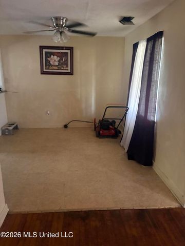 2006 E Paden Street, Jackson, MS 39204
