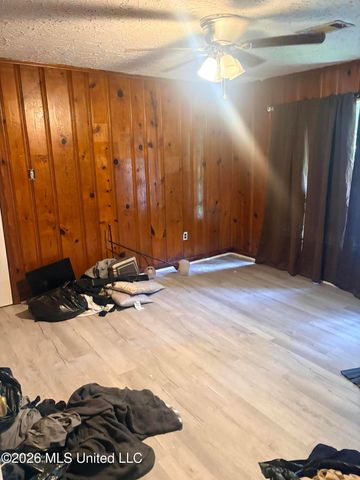 2006 E Paden Street, Jackson, MS 39204