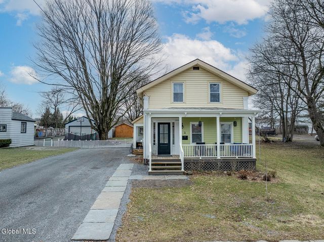 8 John Street, Greenwich, NY 12834