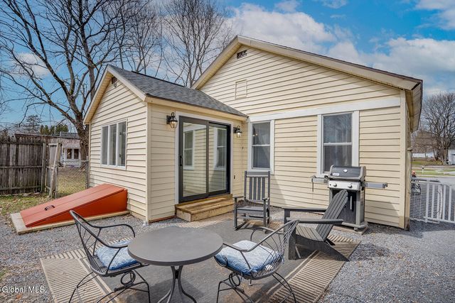 8 John Street, Greenwich, NY 12834