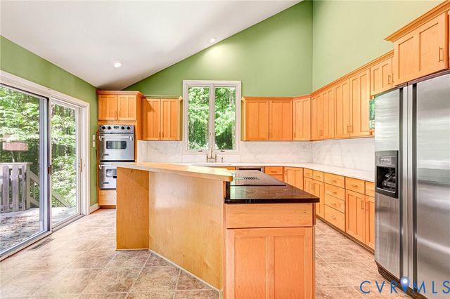 13033 Little Bridge Dr, Doswell, VA 23047
