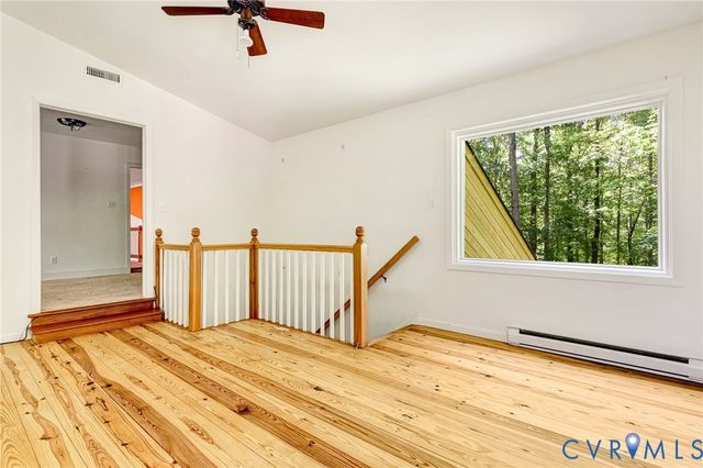 13033 Little Bridge Dr, Doswell, VA 23047