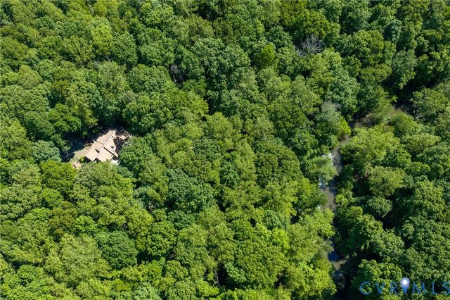 13033 Little Bridge Dr, Doswell, VA 23047