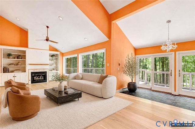 13033 Little Bridge Dr, Doswell, VA 23047