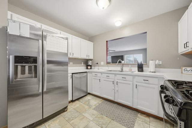 26164 W Tallgrass Trail, Channahon, IL 60410