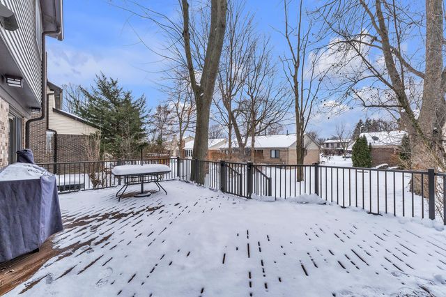 34069 Fairfax Drive, Livonia City, MI 48152