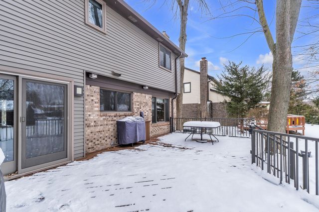 34069 Fairfax Drive, Livonia City, MI 48152