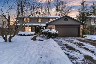 34069 Fairfax Drive, Livonia City, MI 48152