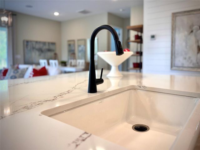 6402 ROVER WAY, St Cloud, FL 34771