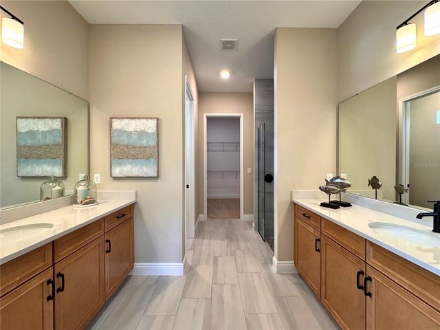 6402 ROVER WAY, St Cloud, FL 34771