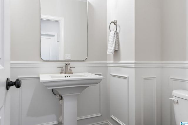 1098 EAGLE NEST CIRCLE, Birmingham, AL 35242