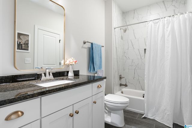 1098 EAGLE NEST CIRCLE, Birmingham, AL 35242