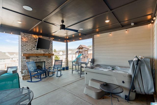 1098 EAGLE NEST CIRCLE, Birmingham, AL 35242