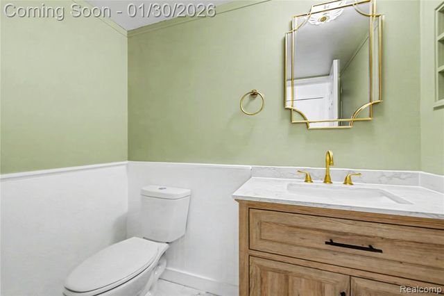 28028 Universal Drive, Warren, MI 48092