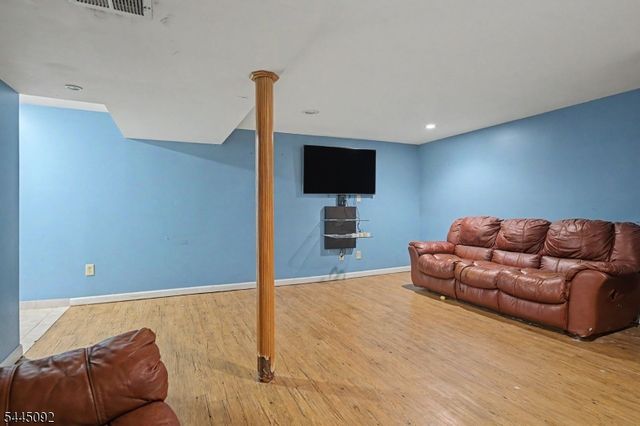 3 Darwin Rd, Franklin Twp., NJ 08873