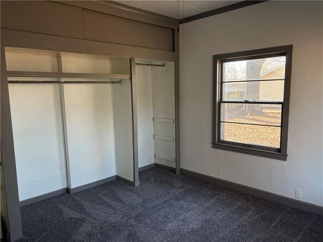 114 S High Street, Arma, KS 66712