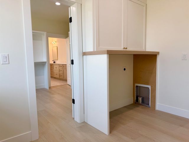 766 E Long Bay Drive, Inman, SC 29349