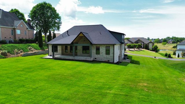 766 E Long Bay Drive, Inman, SC 29349