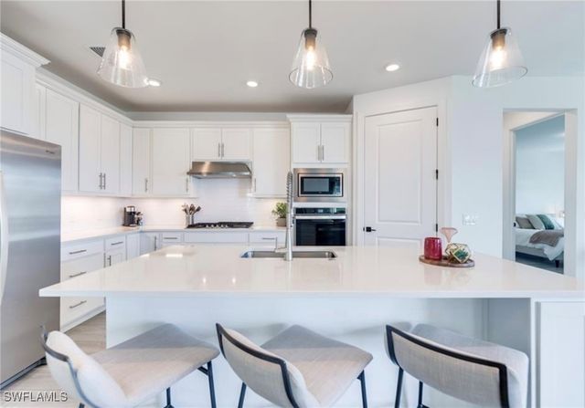 20419 Pebble Glen DR, Estero, FL 33928