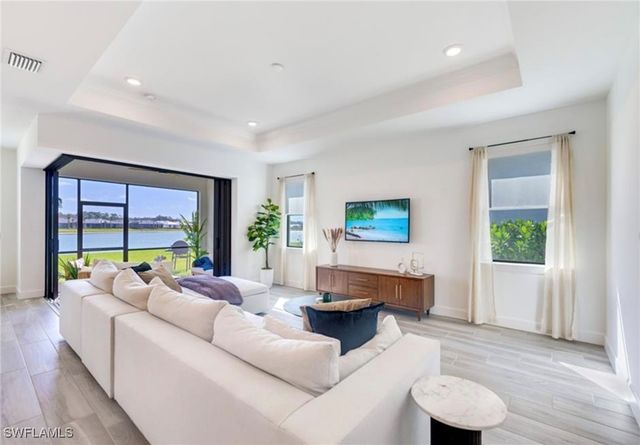 20419 Pebble Glen DR, Estero, FL 33928