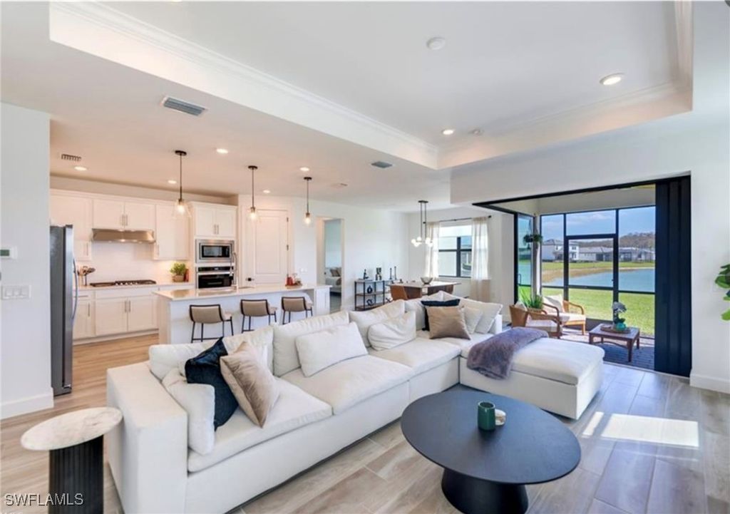 20419 Pebble Glen DR, Estero, FL 33928