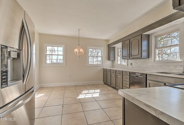 161 West Sevier Avenue, Kingsport, TN 37660